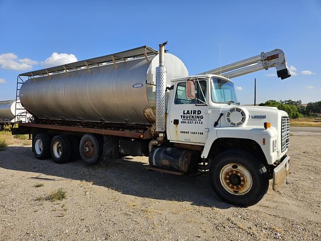 Image of Ford L9000 equipment image 2