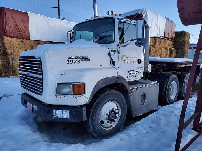 1996 Ford L9000 Equipment Image0