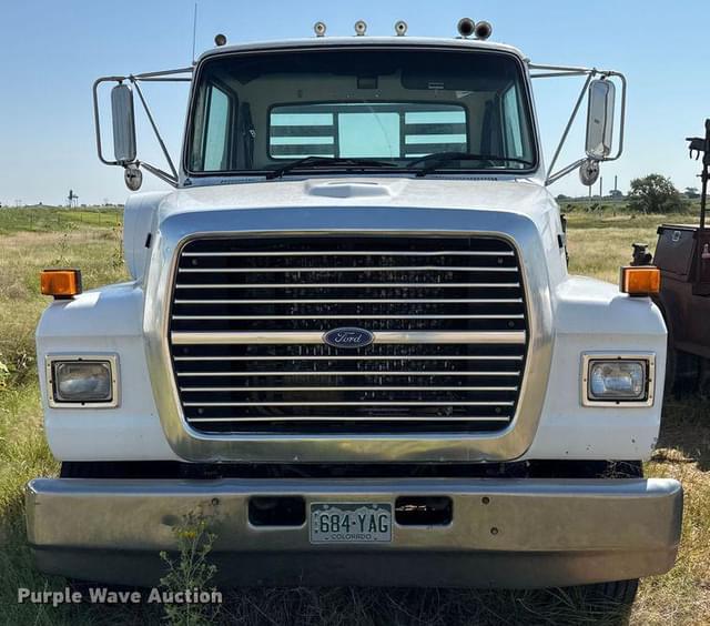 Image of Ford LN8000 equipment image 1