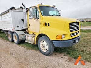 1996 Ford Louisville Image