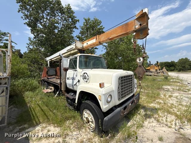 Image of Ford LT9000 equipment image 2