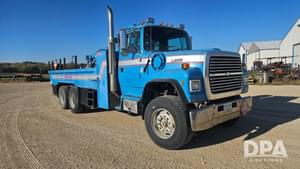 1996 Ford F-9000 Image