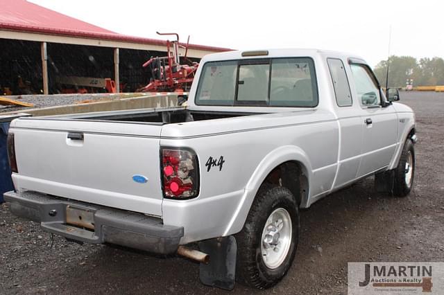 Image of Ford Ranger XLT equipment image 3