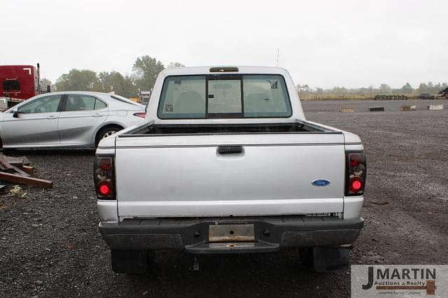 Image of Ford Ranger XLT equipment image 2