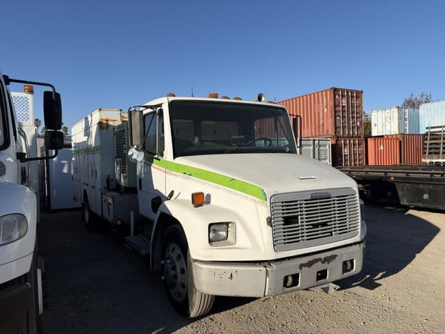 Image of Freightliner FL60 equipment image 1