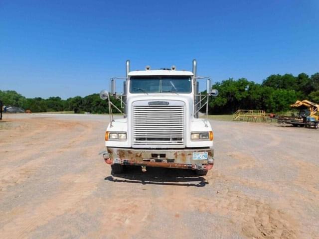 Image of Freightliner Undetermined equipment image 2