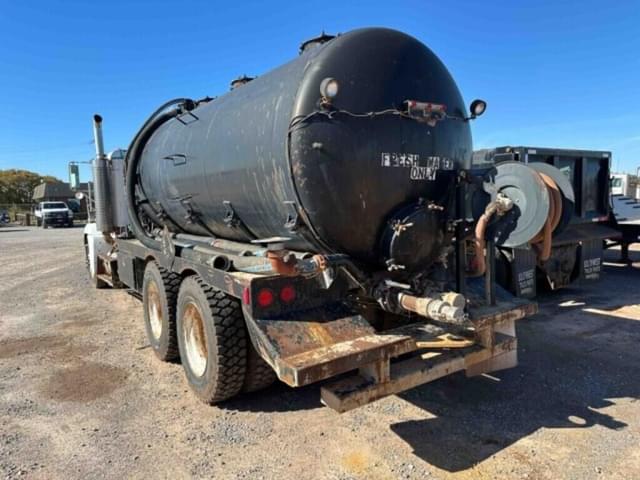 Image of Freightliner Undetermined equipment image 2