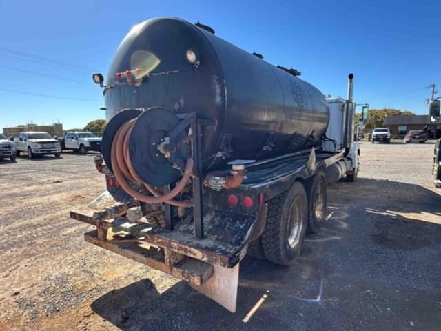 Image of Freightliner Undetermined equipment image 3