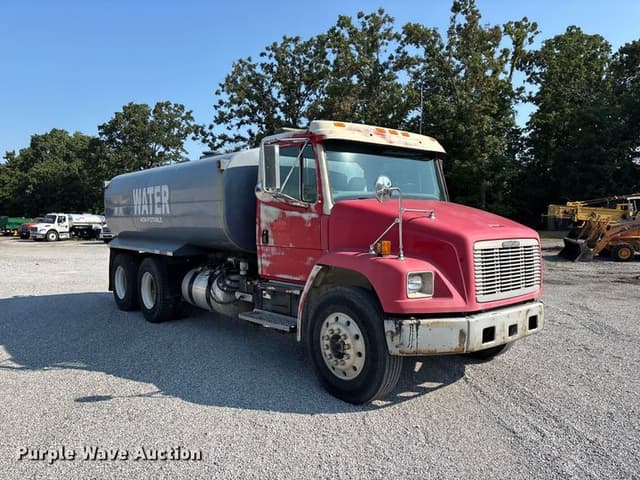 Image of Freightliner Cascadia equipment image 2