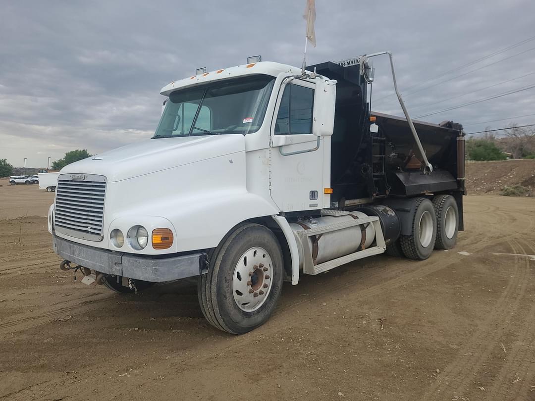 Image of Freightliner Century Class Primary image