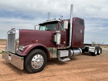 Main image Freightliner FLD120