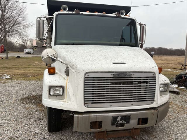 Image of Freightliner FL60 equipment image 2