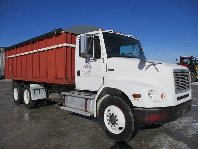 Image of Freightliner FL112 equipment image 1