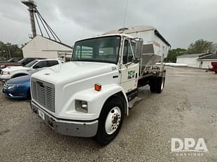 Main image Freightliner FL70 1