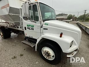 Main image Freightliner FL70 6