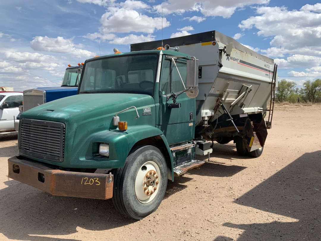 Image of Freightliner FL70 Primary image