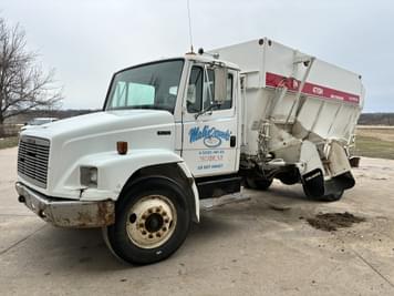 Main image Freightliner FL70