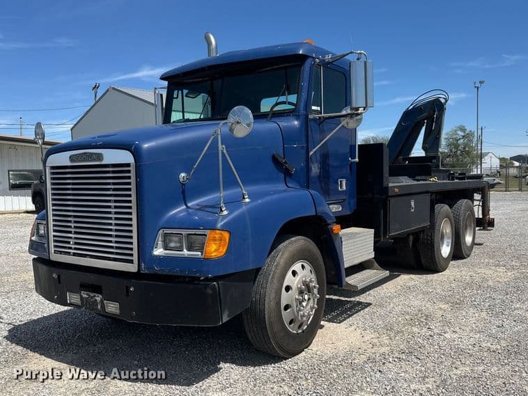 Image of Freightliner FLD112 Primary image