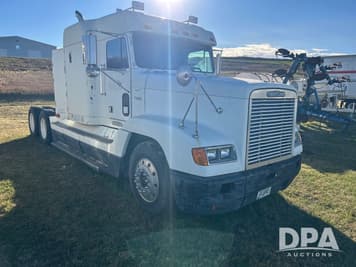 Main image Freightliner FLD120