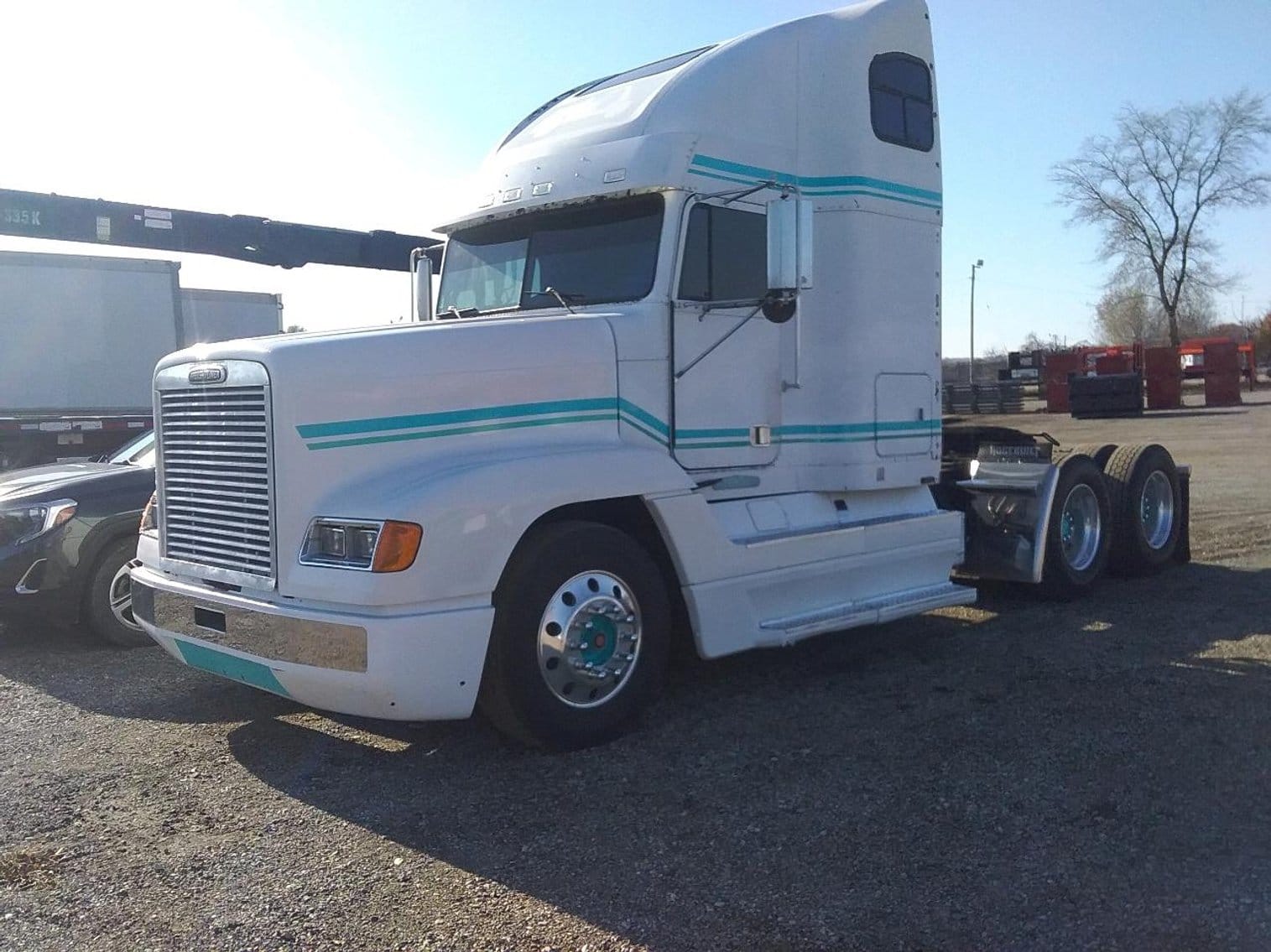 1996 Freightliner FLD120 Equipment Image0