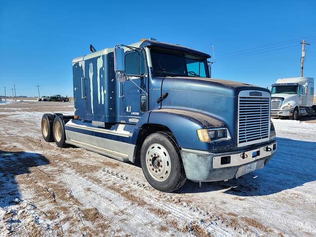 Image of Freightliner FLD112 equipment image 1