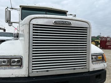 Main image Freightliner FLD120