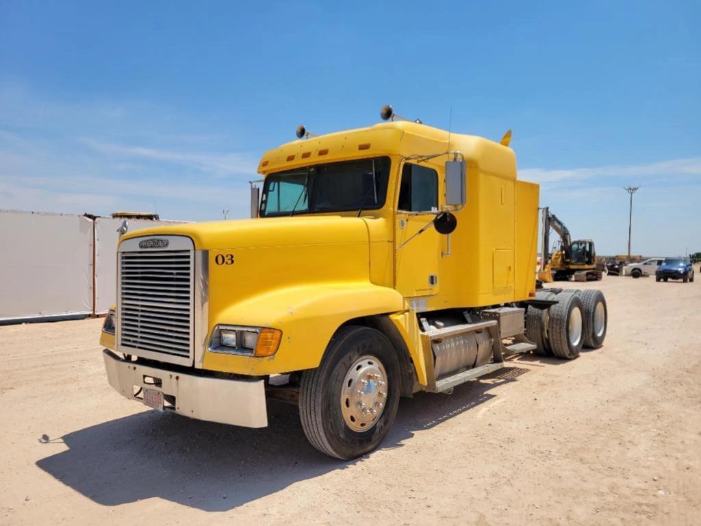 Image of Freightliner FLD120 Primary image