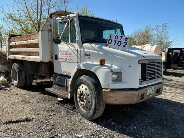 Image of Freightliner FL70 equipment image 1