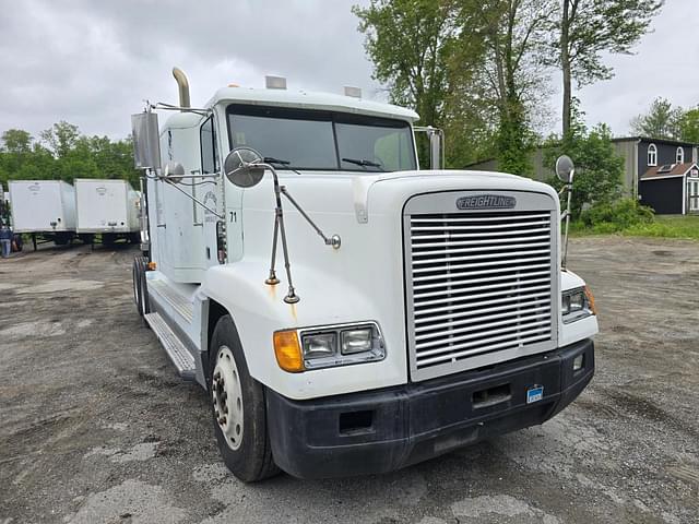 Image of Freightliner USF-1E equipment image 3