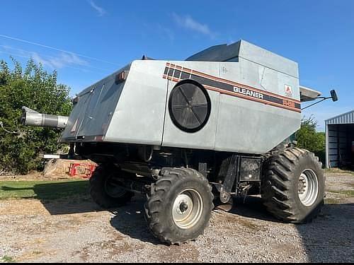 Image of Gleaner R62 equipment image 3