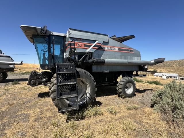 Image of Gleaner R72 equipment image 2