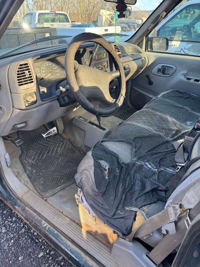 Image of GMC 1500 equipment image 3