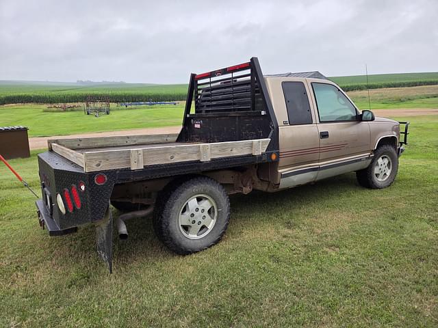 Image of GMC 1500 equipment image 3