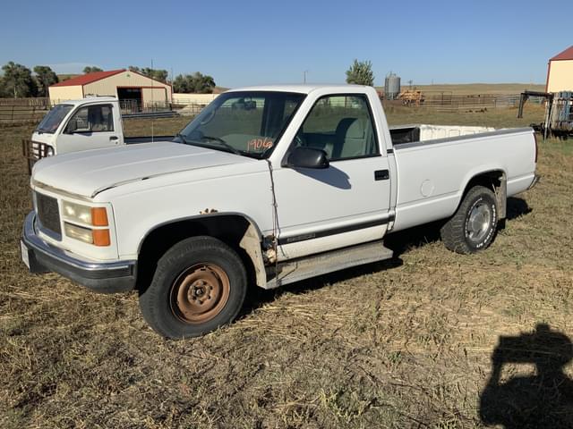 Image of GMC 1500 equipment image 2