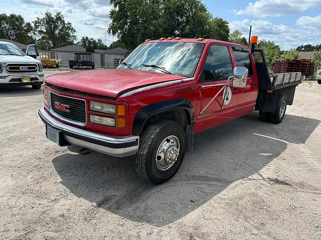 Image of GMC 3500 equipment image 1