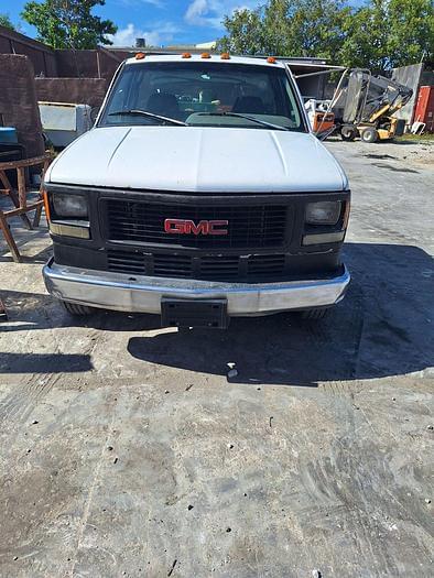 Image of GMC 3500 equipment image 3