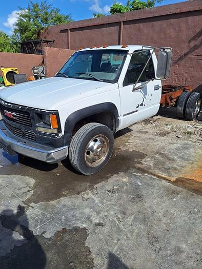 Image of GMC 3500 equipment image 2