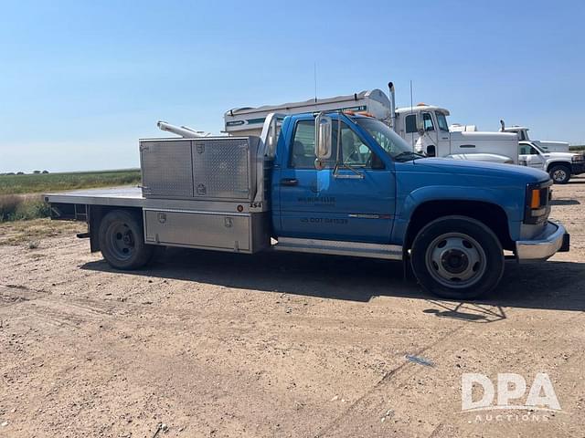 Image of GMC 3500 equipment image 1