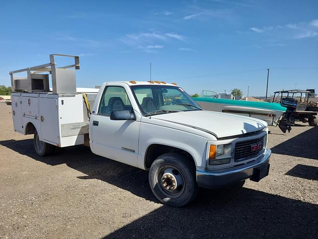 Image of GMC 3500 equipment image 1