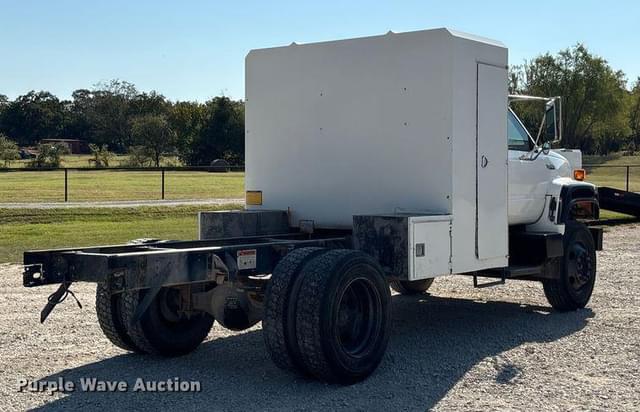 Image of GMC C60 equipment image 4