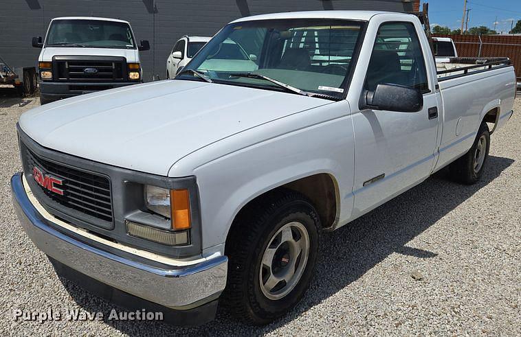 Image of GMC 1500 Primary image