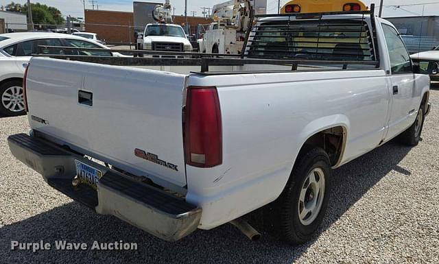 Image of GMC 1500 equipment image 4