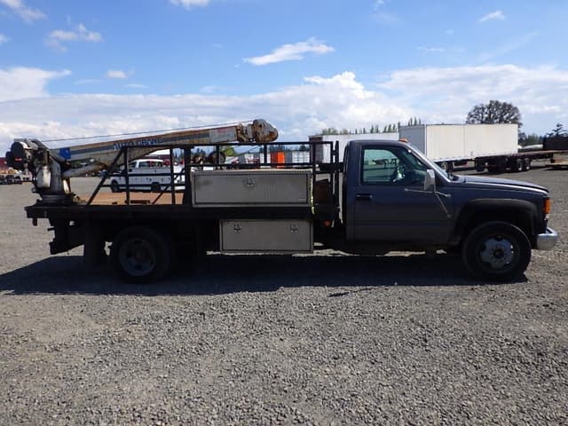 Image of GMC 3500 equipment image 3