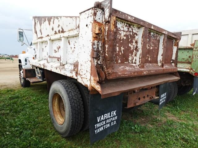 Image of GMC Topkick equipment image 3