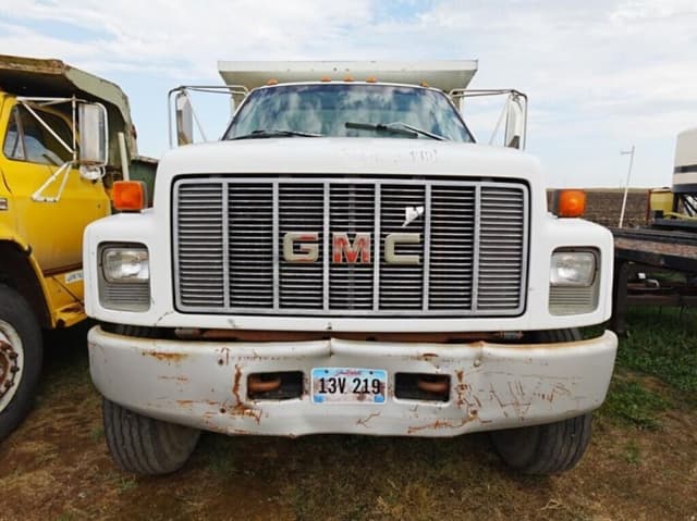 Image of GMC Topkick equipment image 4