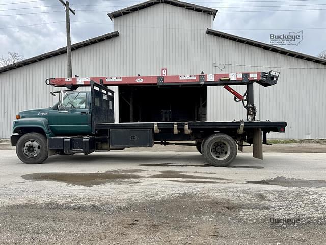 Image of GMC TopKick C6500 equipment image 2