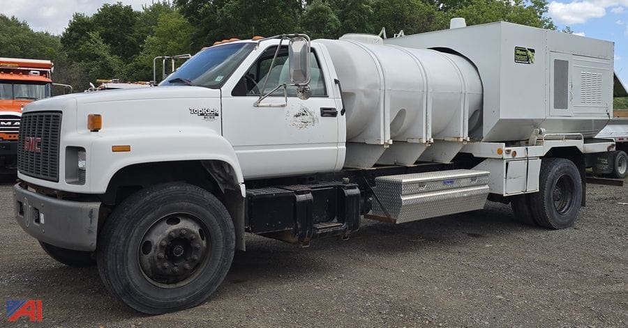 1996 GMC Topkick C7500 Equipment Image0