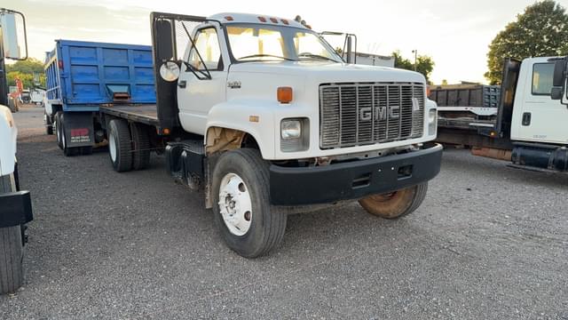 Image of GMC Topkick equipment image 2