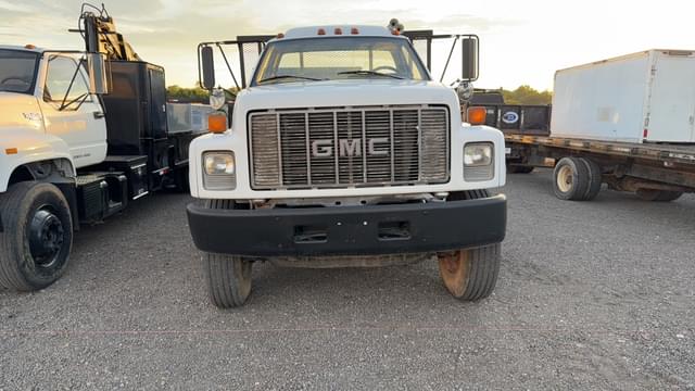 Image of GMC Topkick equipment image 1