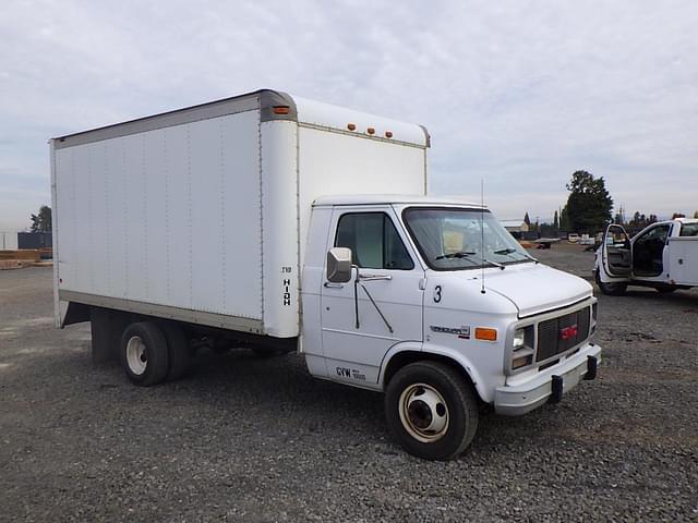 Image of GMC 3500 equipment image 1